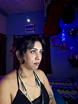 Snapshot of Love_Beauty01 chatting on 5, 4, 2026 Love Beauty01 online show from 5, 4, 2026