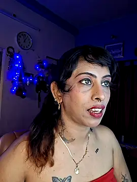 Snapshot of Love_Beauty01 chatting on 12, 4, 2026 Love Beauty01 online show from 12, 4, 2026