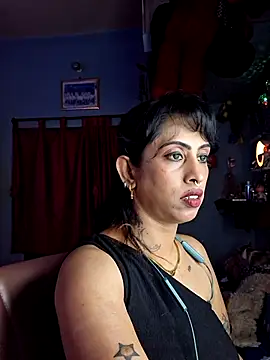 Snapshot of Love_Beauty01 chatting on 18, 4, 2026 Love Beauty01 online show from 18, 4, 2026