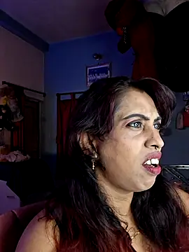 Snapshot of Love_Beauty01 chatting on 22, 6, 2026 Love Beauty01 online show from 22, 6, 2026