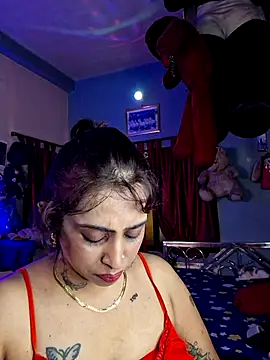 Snapshot of Love_Beauty01 chatting on 6, 7, 2026 Love Beauty01 online show from 6, 7, 2026