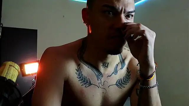 AlphaMasterXxx online show from 17, 11, 2025