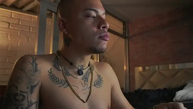 Snapshot of AlphaMasterXxx chatting on 10, 5, 2026 AlphaMasterXxx online show from 10, 5, 2026