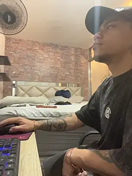 Snapshot of AlphaMasterXxx chatting on 11, 6, 2026 AlphaMasterXxx online show from 11, 6, 2026