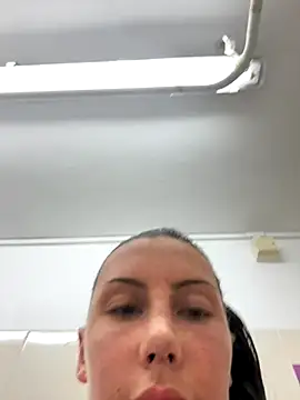 MilaRenee online show from 29, 10, 2025