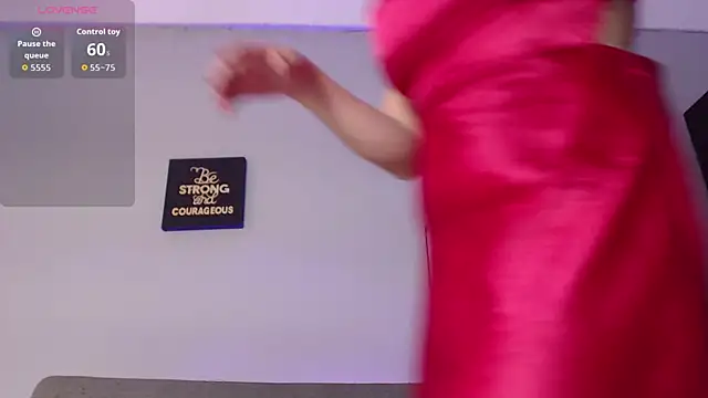 Snapshot of elizabethboltXXX chatting on 5, 11, 2025 elizabethboltXXX online show from 5, 11, 2025