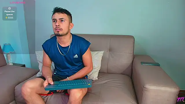 Valentiinoss online show from 12, 7, 2026