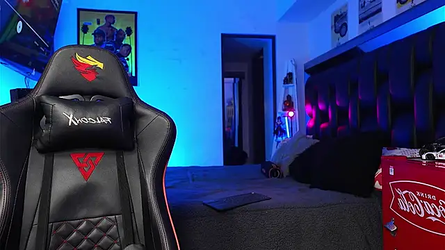 logan hugh8 online show from 14, 1, 2026