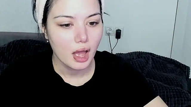 Snapshot of Dark_Moni chatting on 22, 5, 2026 Dark Moni online show from 22, 5, 2026