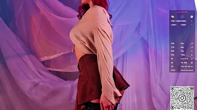 Snapshot of GildedKitten chatting on 13, 2, 2026 GildedKitten online show from 13, 2, 2026