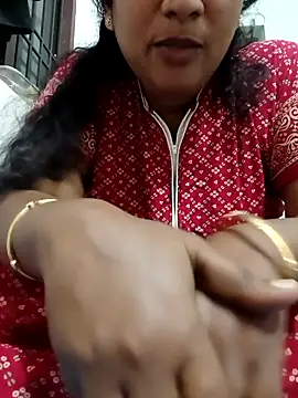 Snapshot of Aunty_Boy_143 chatting on 1, 11, 2025 Aunty Boy 143 online show from 1, 11, 2025