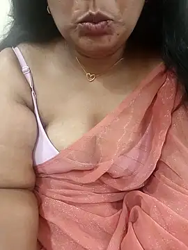 Snapshot of Aunty_Boy_143 chatting on 15, 4, 2026 Aunty Boy 143 online show from 15, 4, 2026