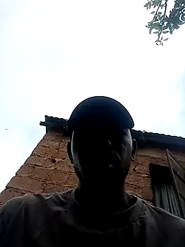 Snapshot of Skhalo26 chatting on 15, 11, 2025 Skhalo26 online show from 15, 11, 2025