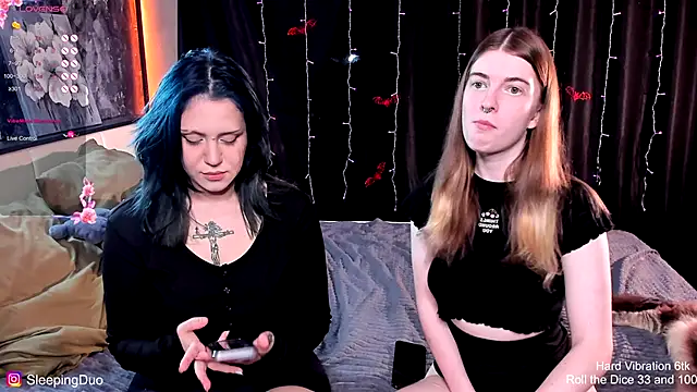 Threesomebabes online show from 6, 11, 2025