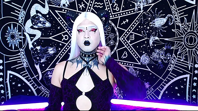 Snapshot of naomi_satan chatting on 17, 4, 2026 naomi satan online show from 17, 4, 2026