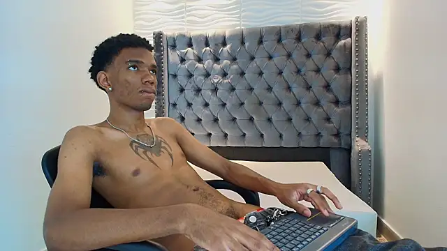 Snapshot of nero_reyd chatting on 12, 6, 2026 nero reyd online show from 12, 6, 2026