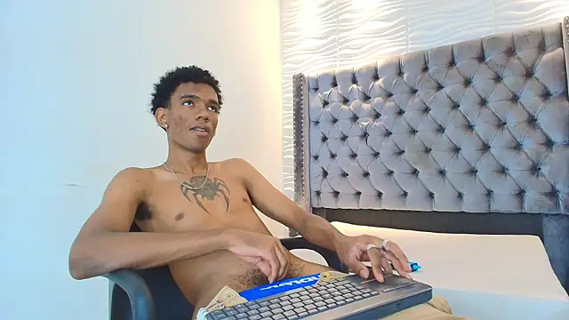 Snapshot of nero_reyd chatting on 6, 7, 2026 nero reyd online show from 6, 7, 2026