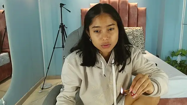 Snapshot of Milaa_Star_ chatting on 12, 2, 2026 Milaa Star online show from 12, 2, 2026