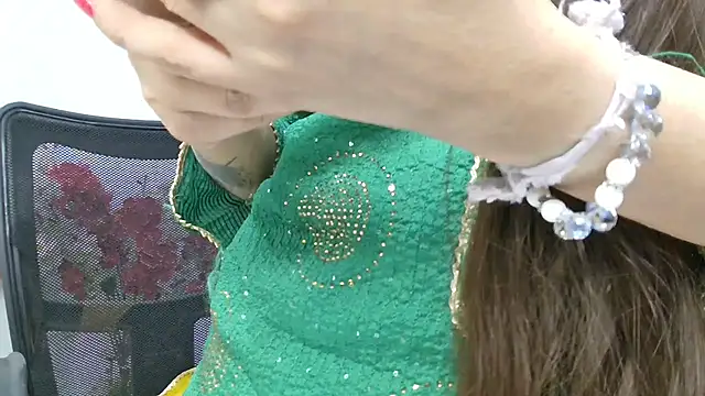 Snapshot of ruby100 chatting on 6, 1, 2026 ruby100 online show from 6, 1, 2026