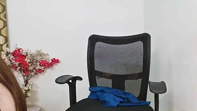 Snapshot of ruby100 chatting on 14, 1, 2026 ruby100 online show from 14, 1, 2026