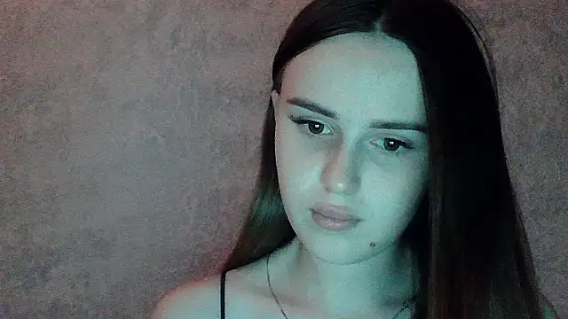 Snapshot of SweetLoraa chatting on 23, 6, 2026 SweetLoraa online show from 23, 6, 2026