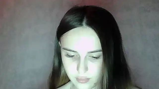 Snapshot of SweetLoraa chatting on 24, 6, 2026 SweetLoraa online show from 24, 6, 2026