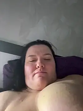 Snapshot of SunnyLeila2101 chatting on 27, 2, 2026 SunnyLeila2101 online show from 27, 2, 2026