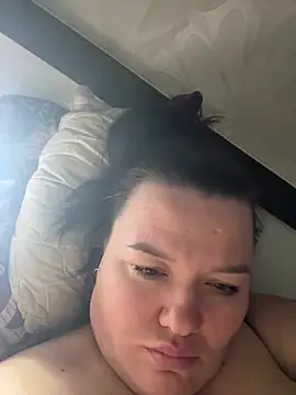 Snapshot of SunnyLeila2101 chatting on 1, 3, 2026 SunnyLeila2101 online show from 1, 3, 2026