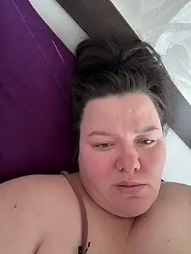 Snapshot of SunnyLeila2101 chatting on 23, 3, 2026 SunnyLeila2101 online show from 23, 3, 2026