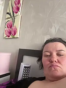 Snapshot of SunnyLeila2101 chatting on 1, 4, 2026 SunnyLeila2101 online show from 1, 4, 2026