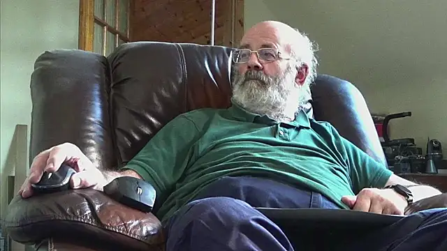 Snapshot of janzer13 chatting on 7, 2, 2026 janzer13 online show from 7, 2, 2026