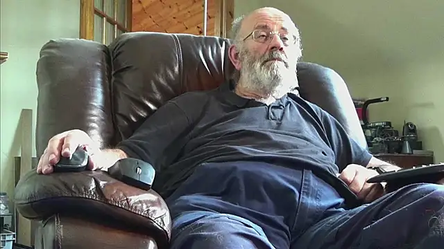 Snapshot of janzer13 chatting on 12, 2, 2026 janzer13 online show from 12, 2, 2026