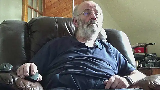 Snapshot of janzer13 chatting on 19, 2, 2026 janzer13 online show from 19, 2, 2026