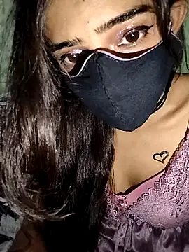 Snapshot of Crystil_love-21 chatting on 18, 9, 2025 Crystil love-21 online show from 18, 9, 2025