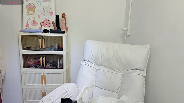 Snapshot of 9aunatiis chatting on 13, 12, 2025 9aunatiis online show from 13, 12, 2025