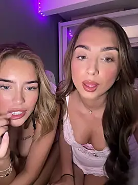 ellariverss online show from 2, 8, 2026