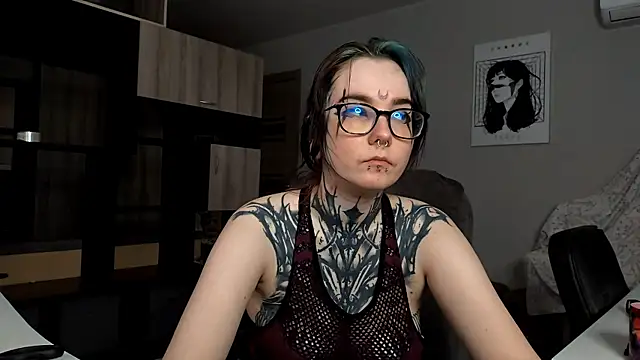 HighelikeGirl online show from 30, 10, 2025