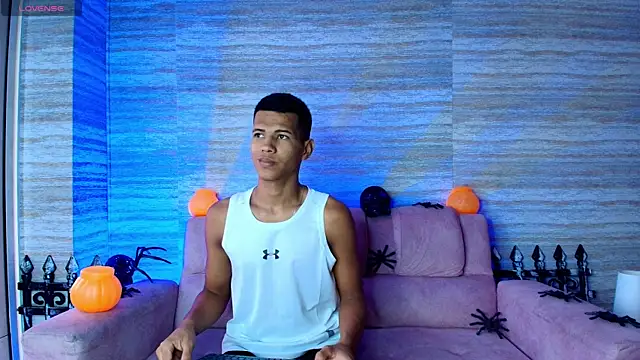 Snapshot of KingStark_ chatting on 16, 10, 2025 KingStark online show from 16, 10, 2025