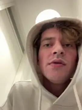 hottest23 online show from 2, 12, 2025