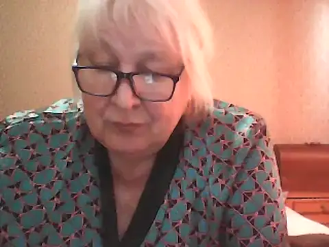 Alexia64231 online show from 7, 10, 2025