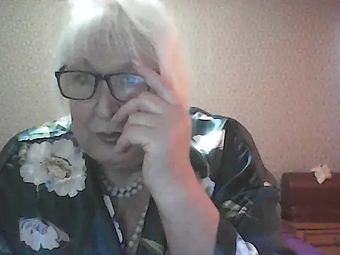 Alexia64231 online show from 20, 10, 2025