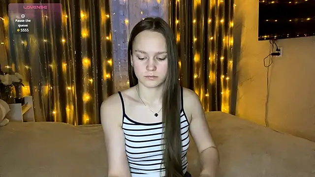 SoSweetGirl online show from 17, 12, 2025