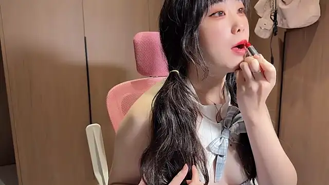 Lilium-520 online show from 23, 11, 2025