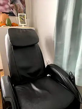 Snapshot of gholly2007 chatting on 25, 10, 2025 gholly2007 online show from 25, 10, 2025