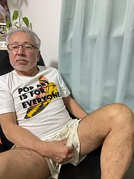 Snapshot of gholly2007 chatting on 29, 11, 2025 gholly2007 online show from 29, 11, 2025