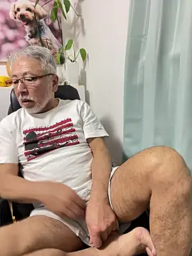 Snapshot of gholly2007 chatting on 14, 12, 2025 gholly2007 online show from 14, 12, 2025