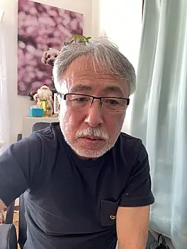 Snapshot of gholly2007 chatting on 8, 1, 2026 gholly2007 online show from 8, 1, 2026