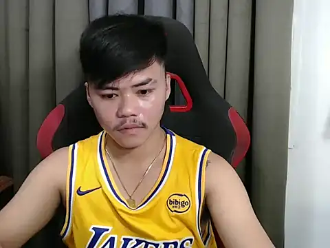 Snapshot of hot_emman chatting on 26, 10, 2025 hot emman online show from 26, 10, 2025