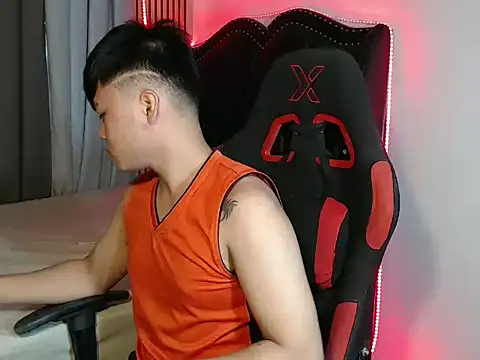 Snapshot of hot_emman chatting on 7, 1, 2026 hot emman online show from 7, 1, 2026