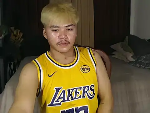 Snapshot of hot_emman chatting on 13, 4, 2026 hot emman online show from 13, 4, 2026